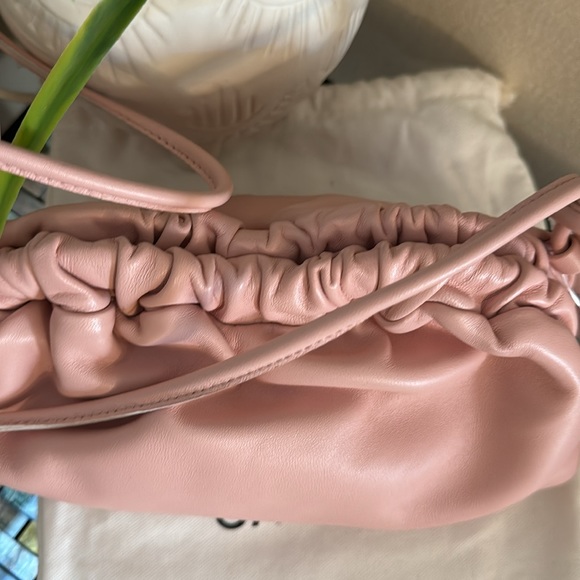 ManSur Gavriel Mini Cloud Leather Clutch
Mansur Gavriel - Picture 9 of 15